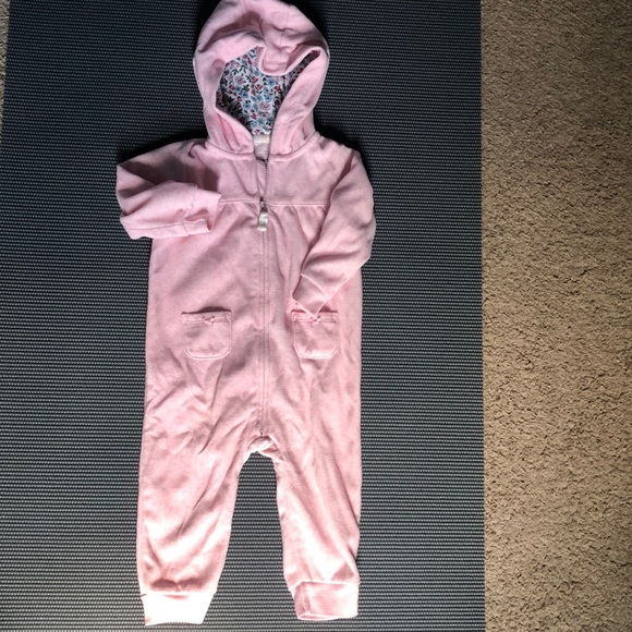 🎀Bundle of 2 one piece hooded one piece outfit🎀 - Picture 2 of 10